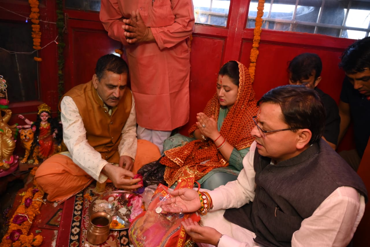 CM पुष्कर सिंह धामी ने चैत्र नवरात्रि पर प्रसिद्ध धाम मां पूर्णागिरी मंदिर में दर्शन कर की पूजा-अर्चना….