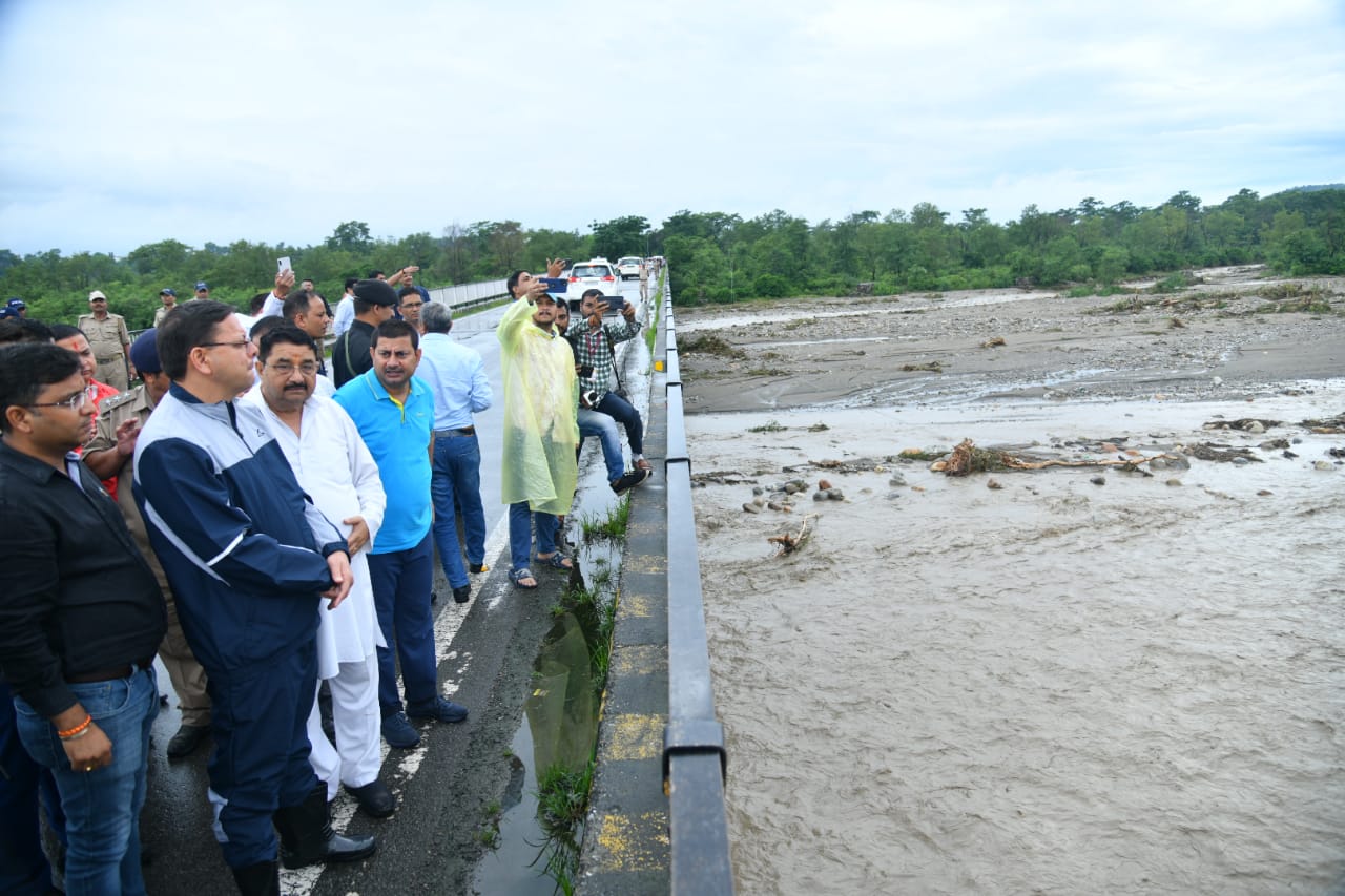 CM पुष्कर सिंह धामी कर रहे आपदा प्रभावित क्षेत्रों का स्थलीय निरीक्षण….