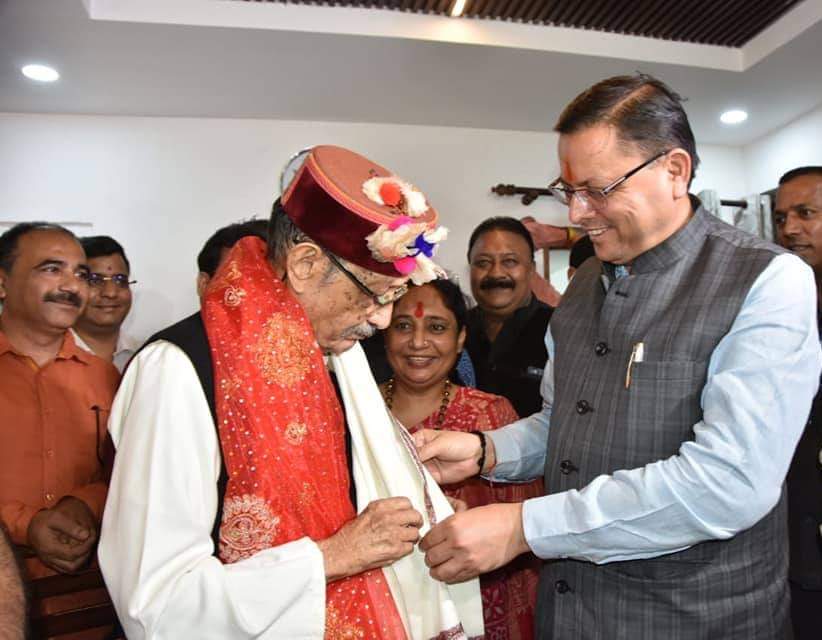 CM पुष्कर सिंह धामी ने पूर्व CM भुवन चन्द्र खण्डूरी को दी जन्मदिवस की शुभकामनाएं…