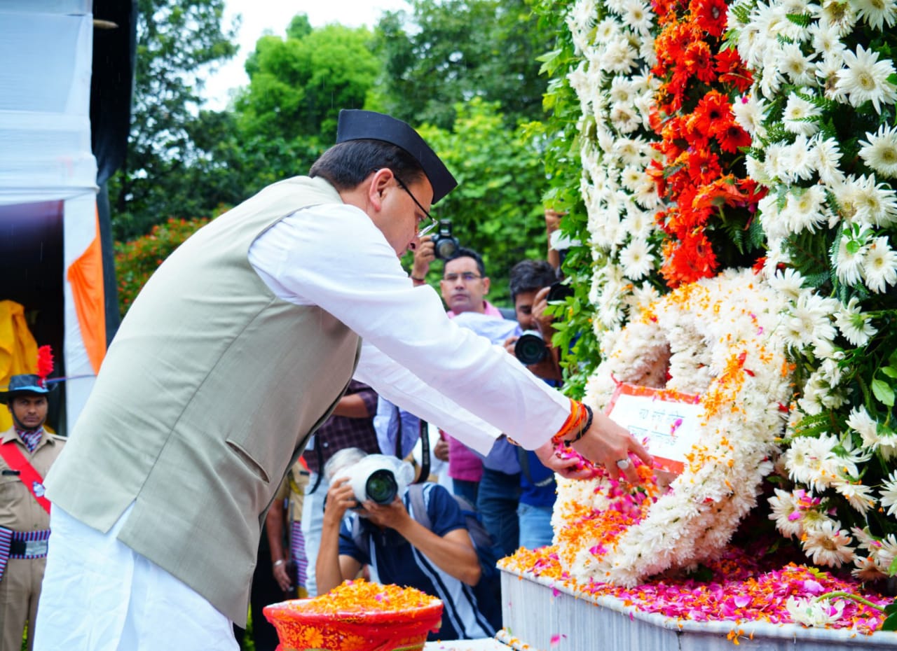 CM पुष्कर सिंह धामी ने शौर्य दिवस पर कारगिल शहीदों को अर्पित की श्रद्धांजलि….