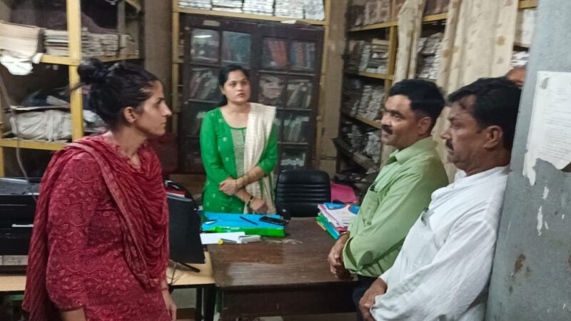 डीएम सोनिका ने कलेक्ट्रट परिसर स्थित कार्यालयों का किया औचक निरीक्षण, दिए आवश्यक दिशा निर्देश