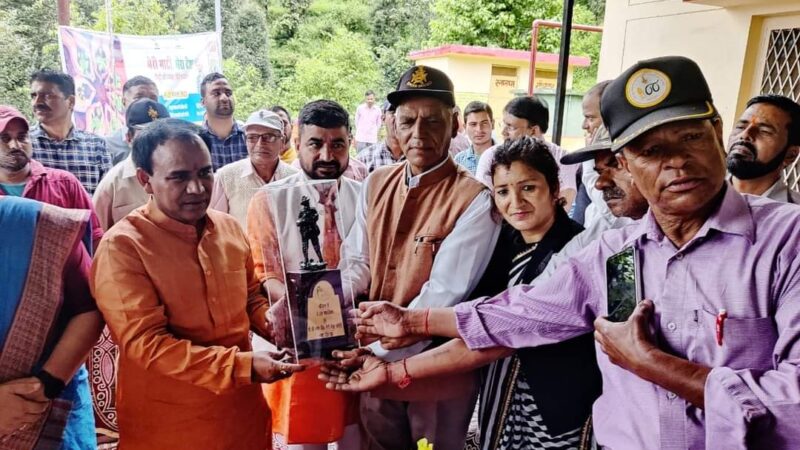 शहीदों के गांव जायेंगे कैबिनेट मंत्री डॉ. धन सिंह रावत, ‘मेरी माटी मेरा देश’ अभियान के तहत वीरों का करेंगे वंदन, शहीदों के आंगन की मिट्टी लेकर पहुचायेंगे राष्ट्रीय युद्ध स्मारक