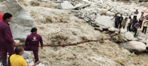 बदरीनाथ हाईवे चौथे दिन हुआ सुचारू, 48 लिंक मोटर मार्ग अभी भी बाधित