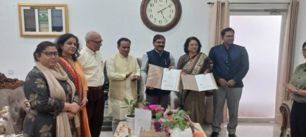 ग्लोबल इन्वेस्टर्स समिट : मुख्यमंत्री पुष्कर सिंह धामी से ऑबरॉय समूह के कॉरपोरेट मामलों के अध्यक्ष आर शंकर व अन्य प्रतिनिधियों ने उत्तराखण्ड में अपने प्रोजेक्ट्स के विस्तार के सम्बन्ध में की विस्तृत चर्चा