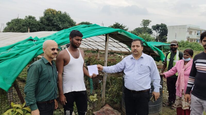 डीएम सोनिका के निर्देश पर सहायक निदेशक सूचना बद्रीचंद नेगी के नेतृत्व में वार्ड नम्बर 94 में चलाया गया डेंगू मच्छर से बचाव एंव जनजागरूकता अभियान, इनका किया चालान, वसूला इतना अर्थदंड