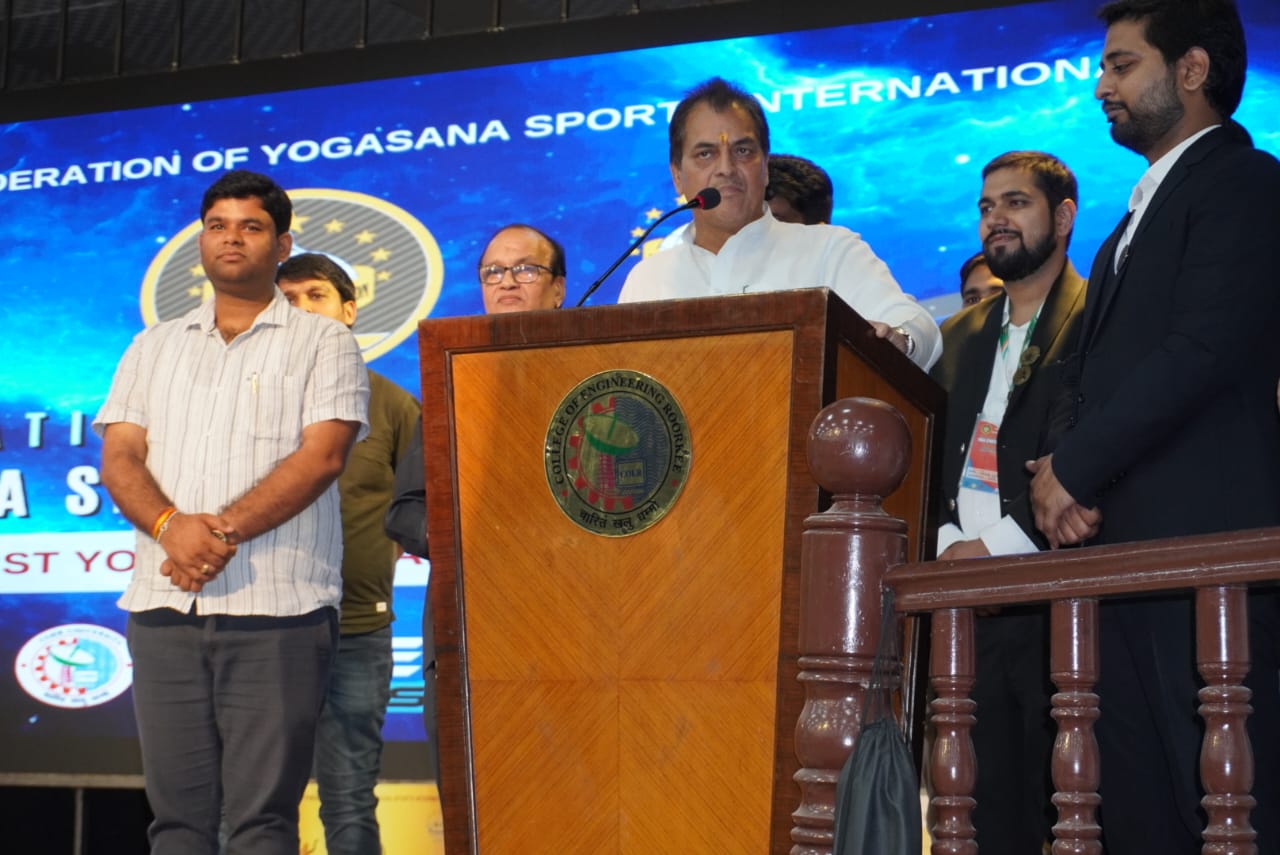 एक स्वस्थ जीवन पद्धति के लिए भारतीय ऋषि मुनियों की अमूल्य देन है योग – कैबिनेट मंत्री डॉ. प्रेमचंद अग्रवाल