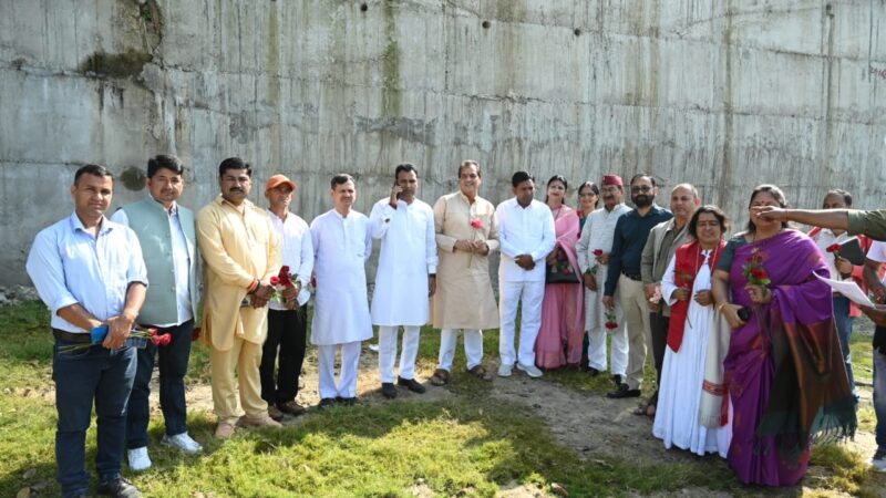 मुख्यमंत्री पुष्कर सिंह धामी और मुख्यमंत्री उत्तर प्रदेश योगी आदित्यनाथ का नरेन्द्रनगर पहुँचने पर हुआ स्वागत