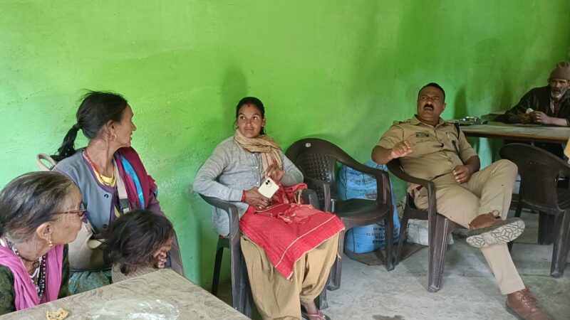 उत्तरकाशी : प्रतिबंधित भांग की खेती के विरोध में आगे आए ग्रामीण व जनप्रतिनिधि