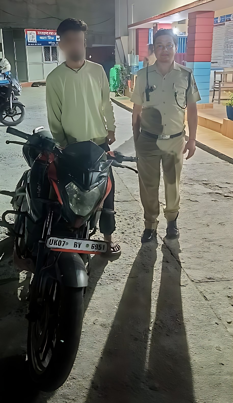महंगा पड़ा नाबालिग बेटे को वाहन देना, गोपेश्वर पुलिस ने सीज कर काटा 38 हजार से अधिक का चालान