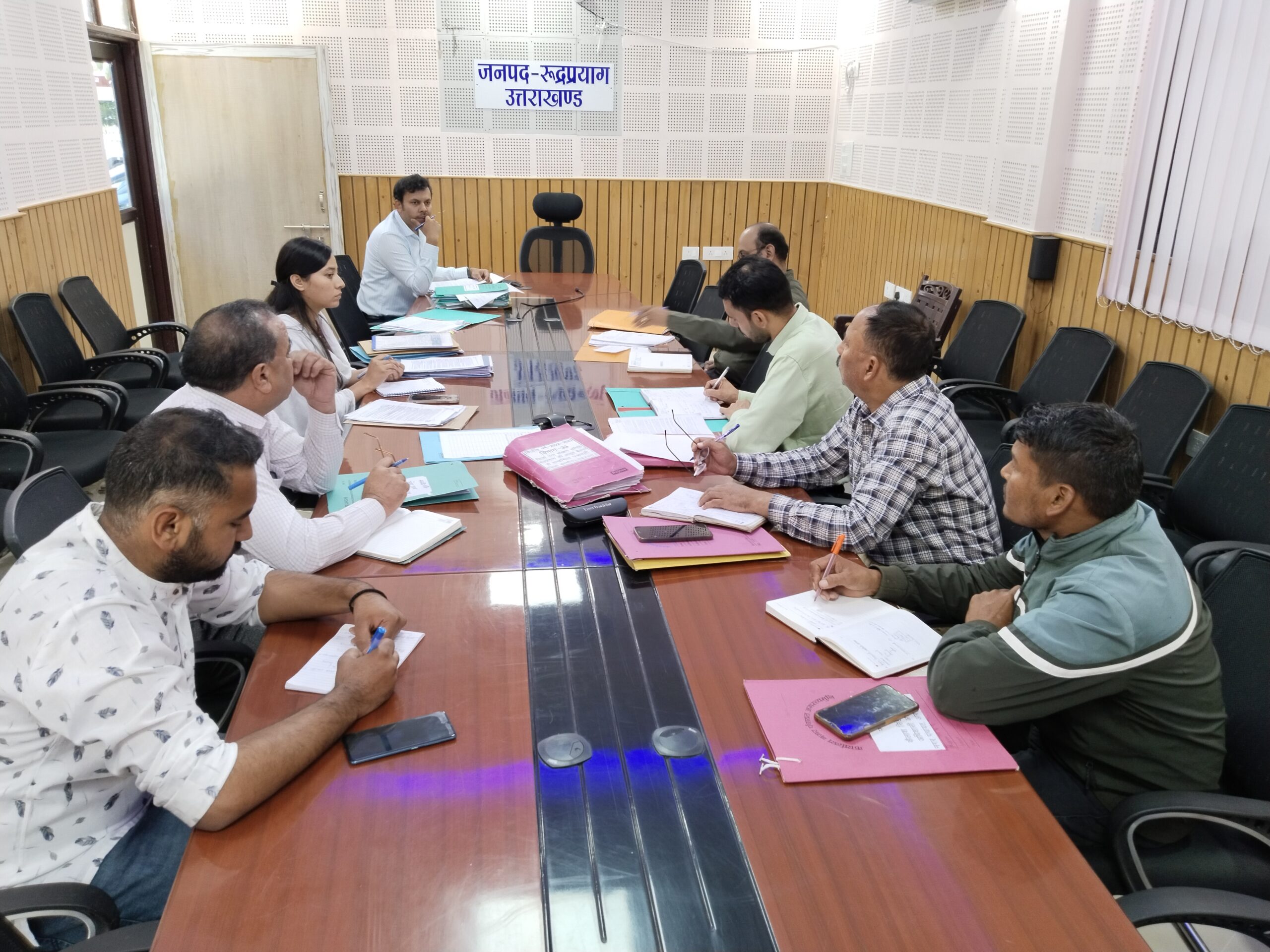 ग्राम प्रधान बनेंगे गंगा के प्रहरी, डीएफओ ने ली जिला गंगा संरक्षण समिति की बैठक, गंगा एवं सहायक नदियों के संरक्षण को योजना तैयार करने के दिए निर्देश