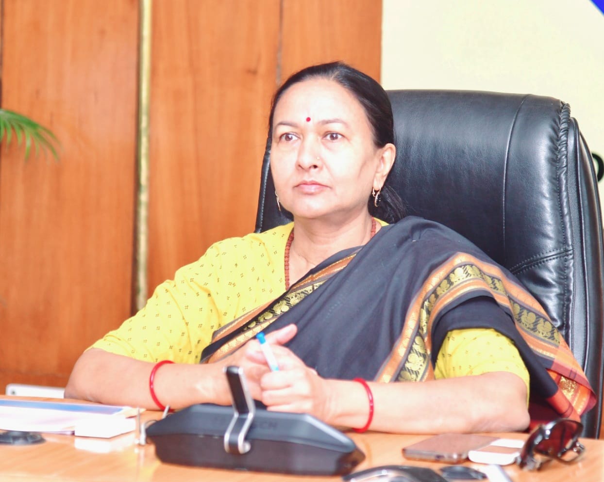 एसीएस राधा रतूड़ी ने सतर्कता विभाग को भ्रष्टाचार व अन्य महत्वपूर्ण केसो की जांच समयबद्धता से पूरा करने के दिए निर्देश