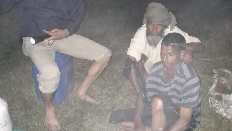 पथरी पुलिस ने कच्ची शराब तस्करों के ठिकानों पर दी दबिश, 40 लीटर अवैध कच्ची शराब व भट्टी उपकरण के साथ 02 को किया गिरफ्तार, एक हजार लीटर लाहन मौके पर किया नष्ट