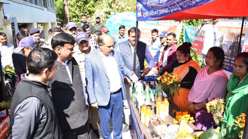 सचिव बृजेश कुमार संत ने ग्राम पंचायत बौला में चौपाल लगाकर सुनी ग्रामीणों की समस्याएं, अधिकारियों को जन समस्याओं का त्वरित निस्तारण के दिए निर्देश