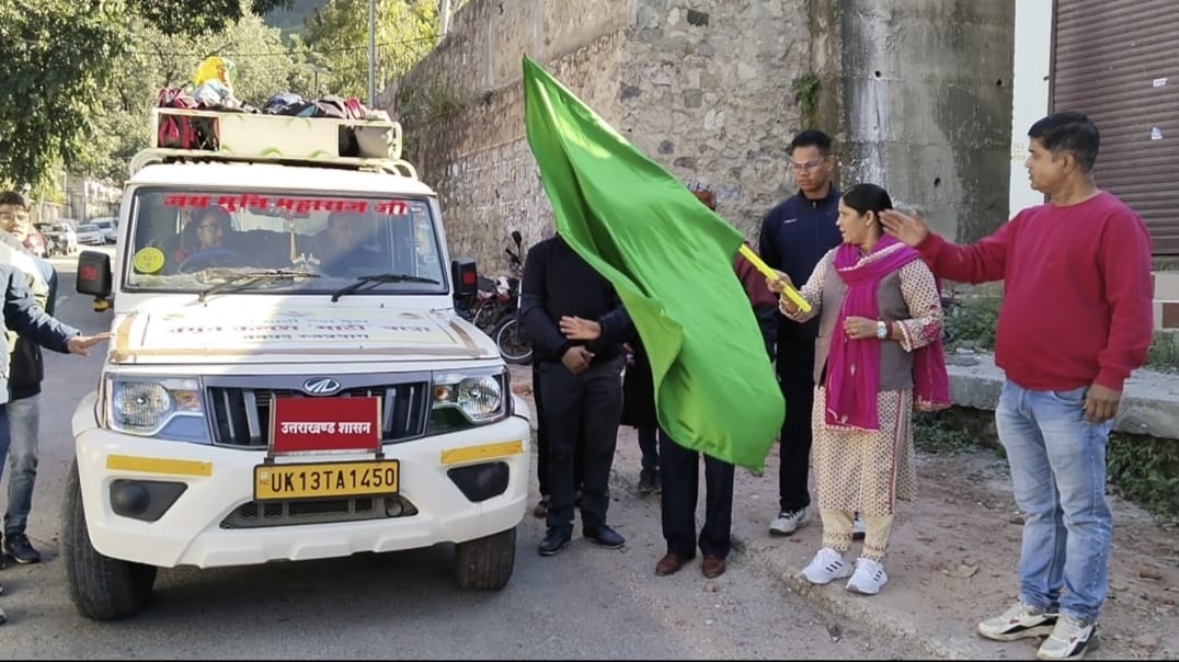 मेरी माटी मेरा देश कार्यक्रम : जिला पंचायत अध्यक्ष अमरदेई शाह ने भव्य अमृत कलश यात्रा रथ को हरी झंडी दिखाकर किया रवाना