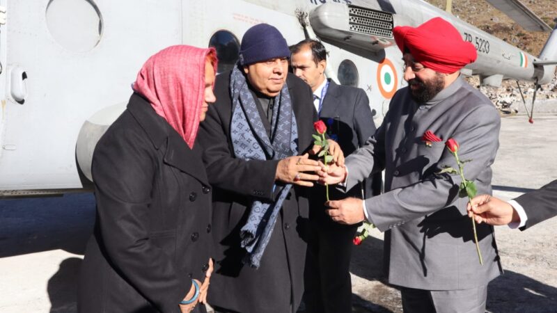 उप राष्ट्रपति जगदीप धनखड़ पहुंचे श्री केदारनाथ धाम, बाबा केदारनाथ के दर्शन कर हुए अभिभूत, रूद्राभिषेक एवं जलाभिषेक कर की देश की खुशहाली एवं जनकल्याण की कामना