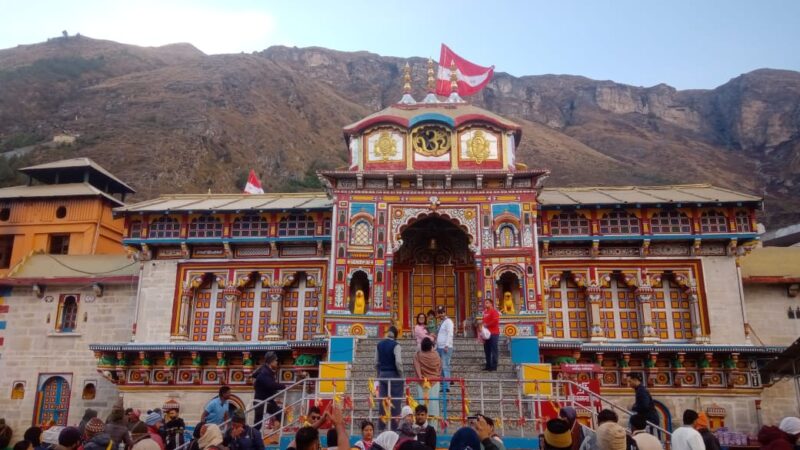 चंद्रग्रहण सूतक के चलते बदरी- केदार सहित अधीनस्थ मंदिर हुए बंद, 29 अक्टूबर रविवार ब्रह्ममुहुर्त में शुद्धिकरण पश्चात पूजा अर्चना होगी शुरू