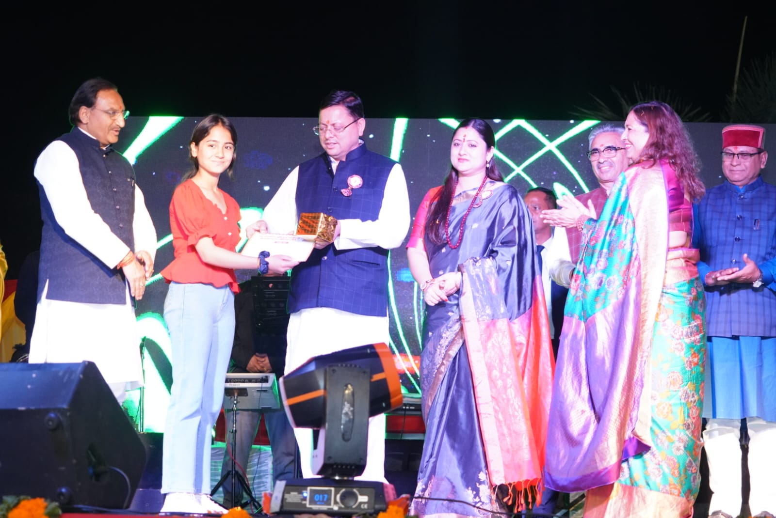 मुख्यमंत्री पुष्कर सिंह धामी ने 53.43 करोड़ लागत के पुलिस लाईन के प्रशासनिक भवनों, बैरकों तथा आवासीय भवनों का किया शिलान्यास एवं लोकार्पण, कहा राज्य सरकार पुलिस विभाग के आधुनिकीकरण के लिए प्रतिबद्ध 