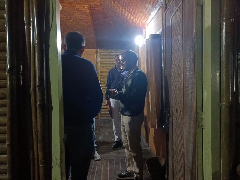 डीएम मयूर दीक्षित ने तहसील नैनबाग एवं मसूरी वन प्रभाग क्षेत्रान्तर्गत ईको हट्स धनोल्टी का किया स्थलीय निरीक्षण