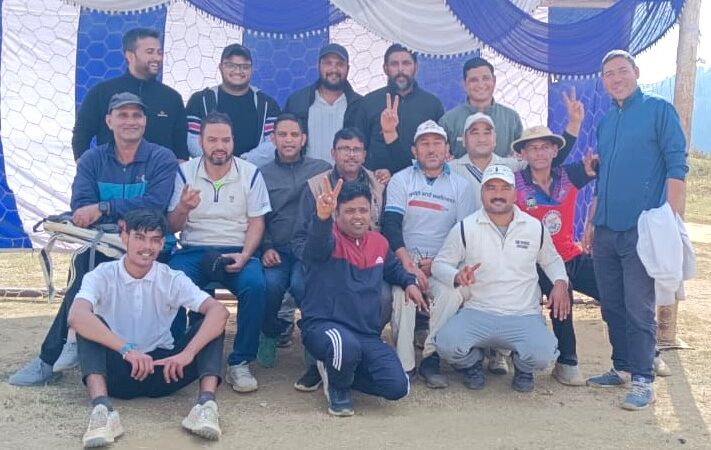 गोपेश्वर में फस्ट फ्रेंडशिप क्रिकेट टूर्नामेंट का 05 नवंबर को होगा फाइनल मैच