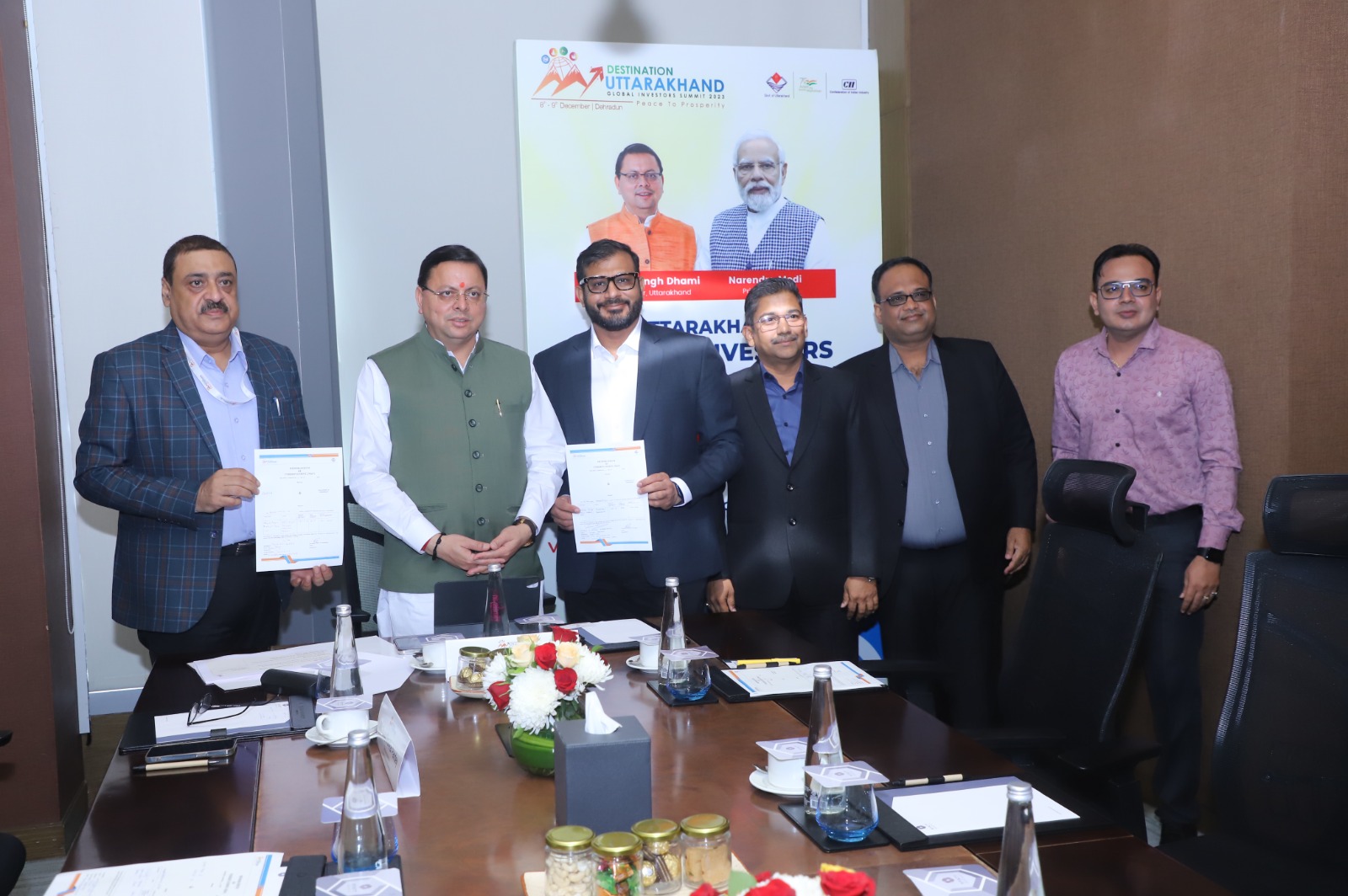 उत्तराखण्ड ग्लोबल इन्वेस्टर्स समिट के लिए अहमदाबाद में आयोजित रोड शो में उद्योग समूहों के साथ 20 हज़ार करोड़ से अधिक के किए गए एमओयू, सीएम पुष्कर सिंह धामी की उपस्थिति में 50 से अधिक उद्योग समूहों के साथ किए गए MOU
