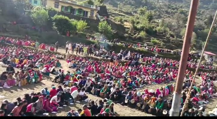 तृतीय केदार श्री तुंगनाथ जी की देवडोली पहुंची शीतकालीन गद्दीस्थल श्री मार्कंडेय मंदिर मक्कूमठ