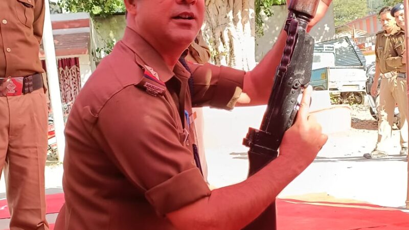 सीओ अनुज कुमार ने कोतवाली उत्तरकाशी का किया अर्धवार्षिक निरिक्षण, दिये निर्देश