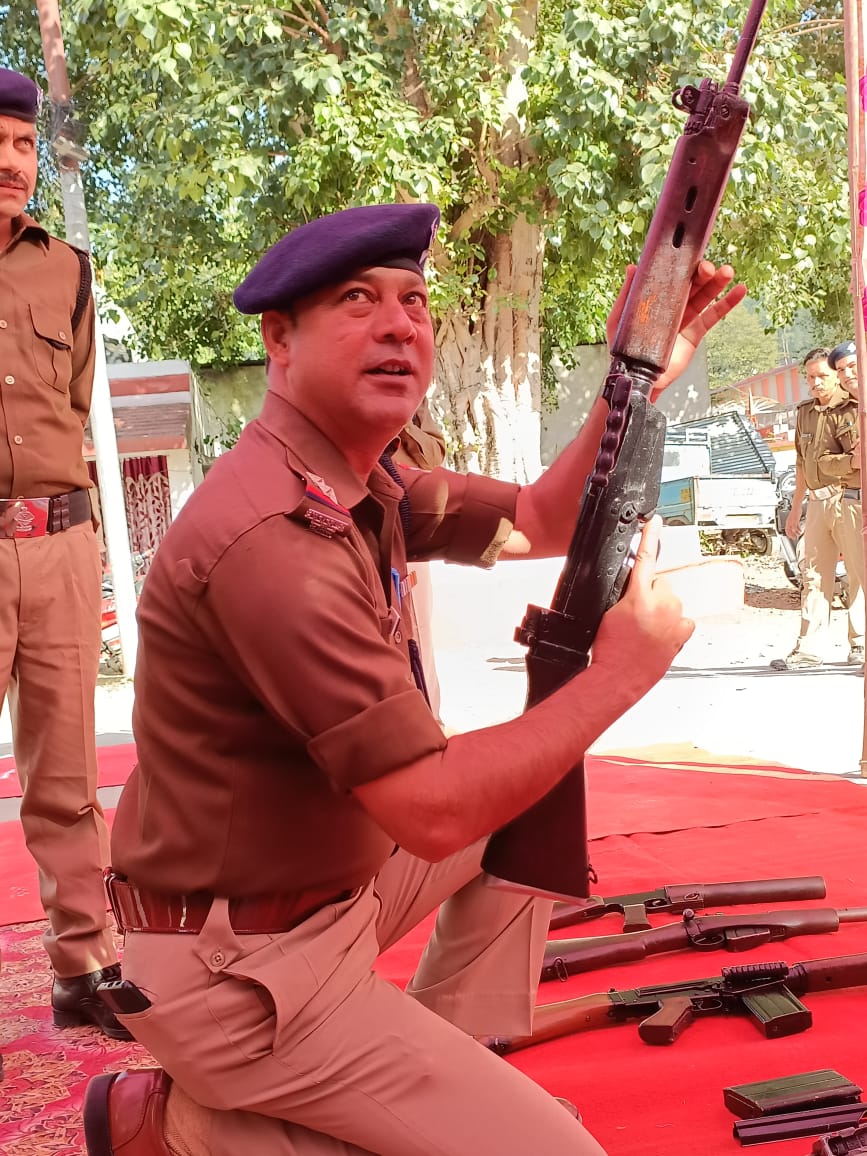 सीओ अनुज कुमार ने कोतवाली उत्तरकाशी का किया अर्धवार्षिक निरिक्षण, दिये निर्देश