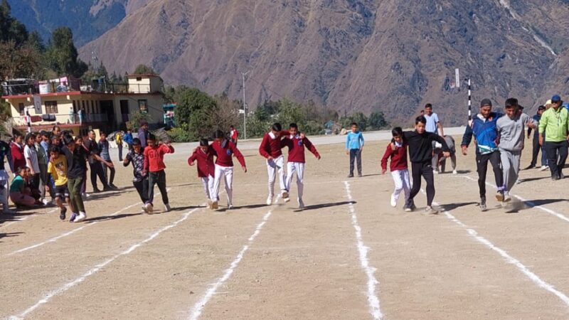 वाइब्रेंट विलेज चाई, तपोवन, ढाक, कुड़ी खोली, सैलंग, पैनी, बड़ागांव, मेरग एवं नगर पालिका परिषद जोशीमठ में खेलकूद प्रतियोगिताएं सम्पन्न