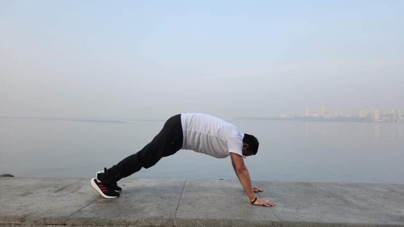 मुंबईकरों को भाया सीएम धामी का सादगीभरा अंदाज, मरीन ड्राइव पर वॉक पर आए लोगों संग बिताए हल्के-फुल्के पल, दिया ‘स्वस्थ भारत-सशक्त’ भारत का संदेश