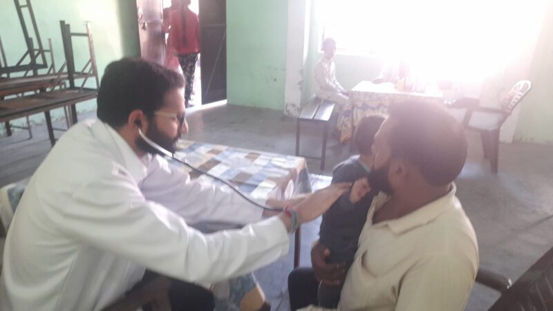 श्री महंत इन्दिरेश अस्पताल ने बहादरपुर जट हरिद्वार में डेंगू बुखार मरीजों के लिए लगाया निःशुल्क शिविर, 251 लोगों ने उठाया लाभ, जनप्रतिनिधियों व क्षेत्रवासियों ने त्वरित कैंप लगाए जाने के लिए श्री महंत इन्दिरेश अस्पताल प्रबन्धन का जताया आभार