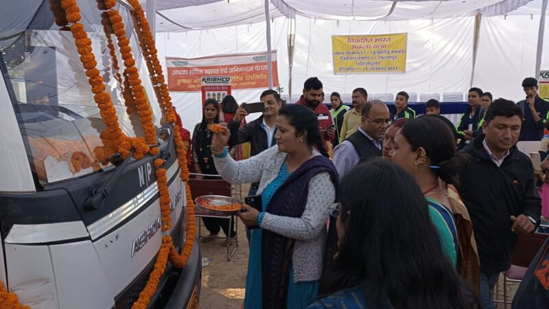 राज्यपाल ने जनपद देहरादून के लिए विकसित भारत संकल्प यात्रा की आईईसी वैन को हरी झंडी दिखाकर किया रवाना