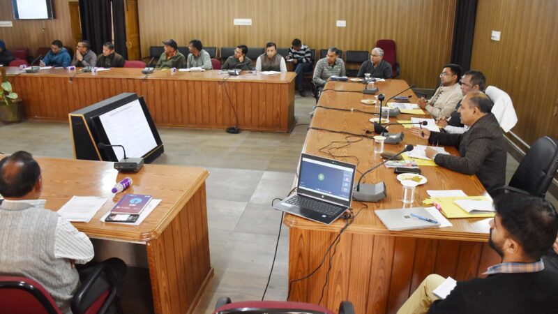 केंद्रीय संयुक्त सचिव ने विकसित भारत संकल्प यात्रा के सफल संचालन को लेकर ली अधिकारियों की बैठक, सरकार द्वारा संचालित योजनाओं से सभी पात्र लोगों को लाभान्वित करने के दिए निर्देश