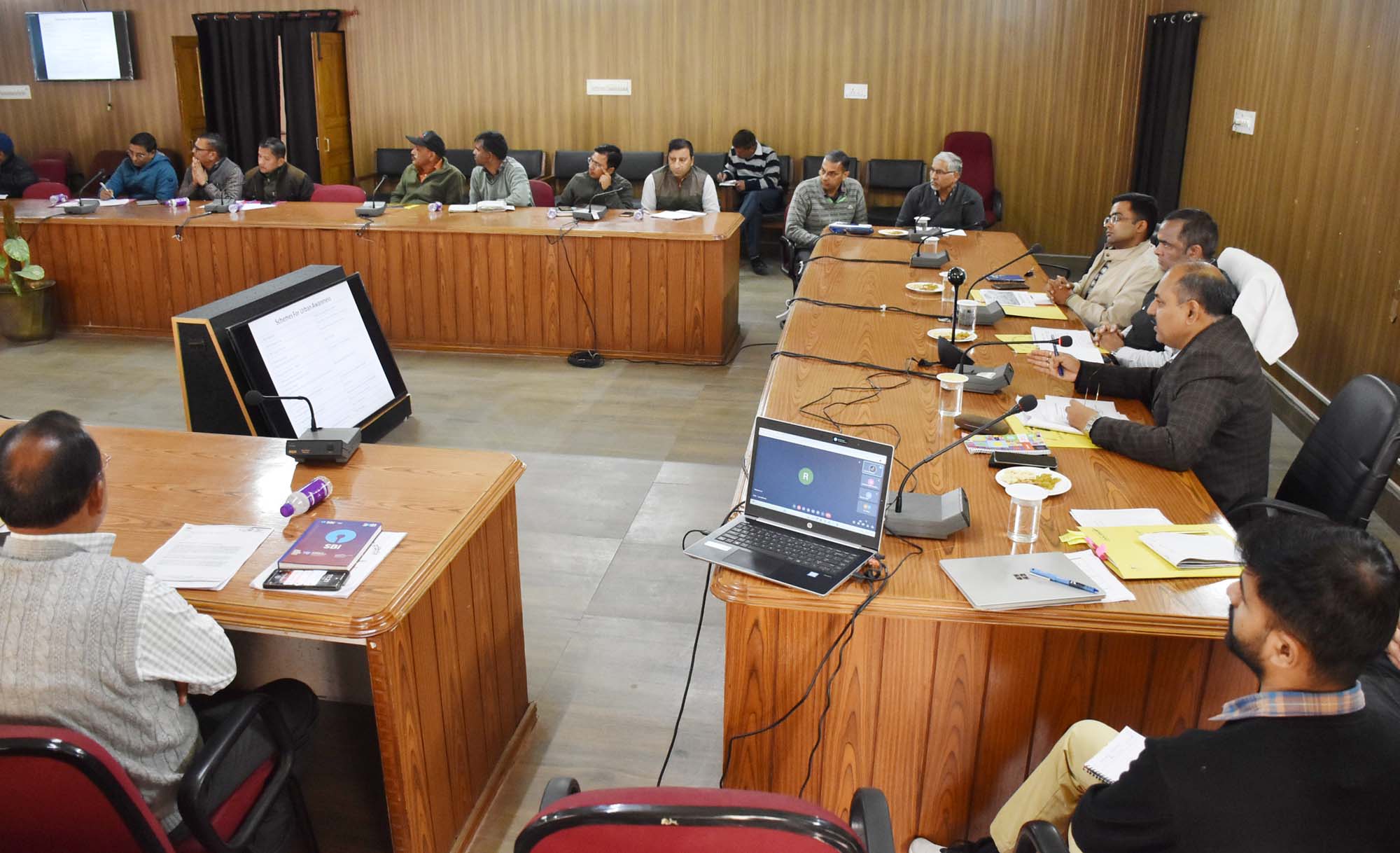 केंद्रीय संयुक्त सचिव ने विकसित भारत संकल्प यात्रा के सफल संचालन को लेकर ली अधिकारियों की बैठक, सरकार द्वारा संचालित योजनाओं से सभी पात्र लोगों को लाभान्वित करने के दिए निर्देश