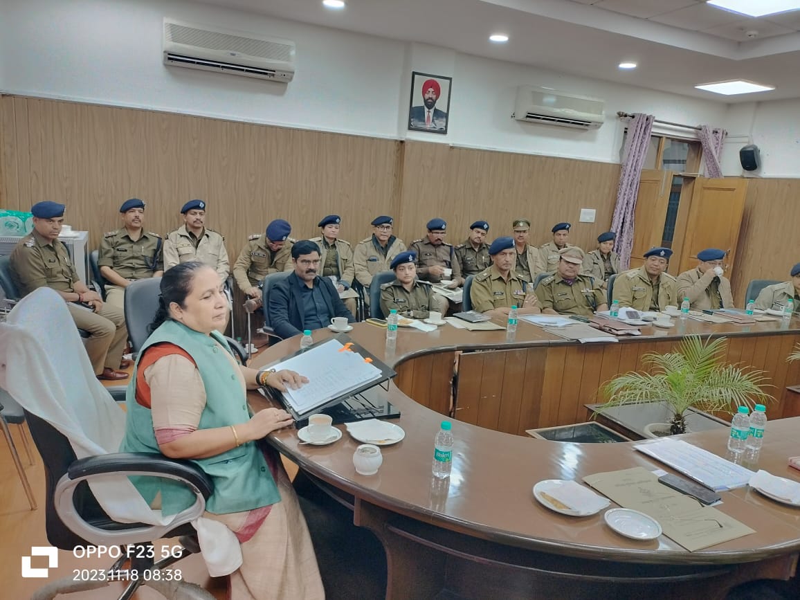 देहरादून : सदस्य राष्ट्रीय महिला आयोग ममता कुमारी ने जिला कारागार, जिला अस्पताल, वृद्धा आश्रम प्रेमधाम, नारी निकेतन तथा वन स्टॉप सेन्टर का किया निरीक्षण, दिए निर्देश