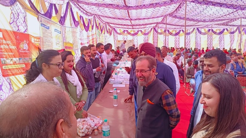 विकासनगर के ग्राम पंचायत मेदनीपुर और बद्रीपुर में विकसित भारत संकल्प यात्रा कार्यक्रम किया गया आयोजित, सरकारी योजनाओं के लाभार्थियों ने किया प्रतिभाग , बताये अपने अनुभव, उज्ज्वला योजना के अंतर्गत मुफ्त कनेक्शन किये गए वितरत