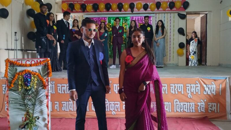 एसजीआरआर पैरामेडिकल कॉलेज के फ्रेशर्स डे समारोह में छात्रो ने मचाया धमाल