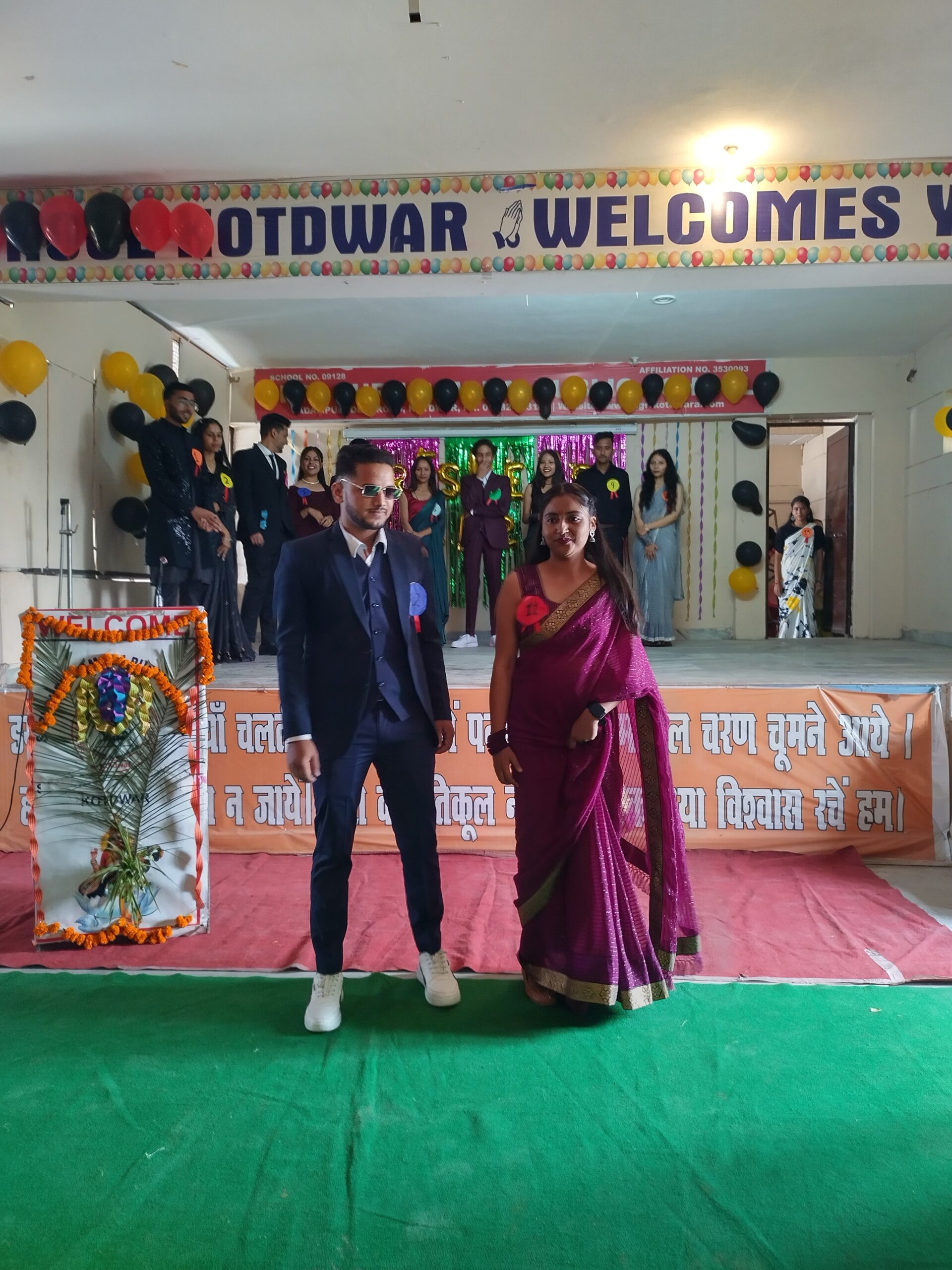 एसजीआरआर पैरामेडिकल कॉलेज के फ्रेशर्स डे समारोह में छात्रो ने मचाया धमाल