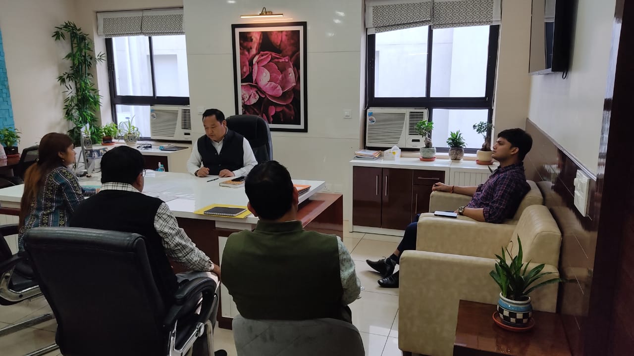 मुख्यमंत्री की अध्यक्षता में होगा क्षेत्रीय निवेशक कान्क्लेव कार्यक्रम, डीएम धीराज सिंह गर्ब्याल ने ली निवेशक कान्क्लेव कार्यक्रम की तैयारियों के सम्बन्ध में बैठक, दिये दिशा-निर्देश