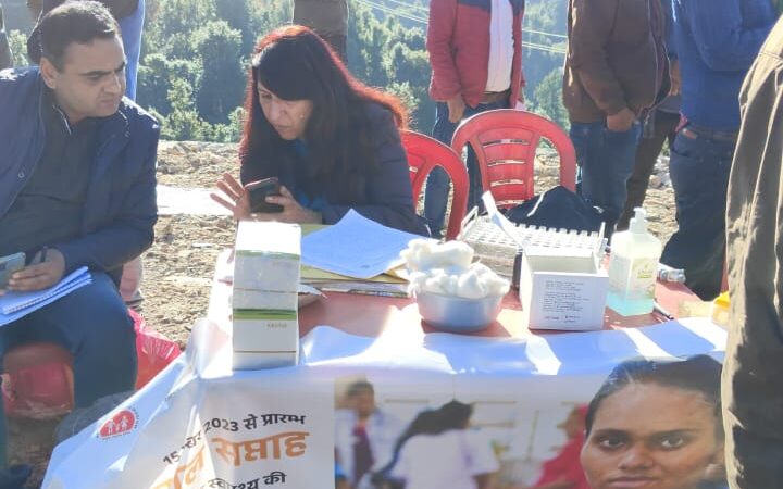 जनजातीय क्षेत्र चकराता के लोहारी व मुगाड़ गांव पहुंची विकसित भारत संकल्प यात्रा