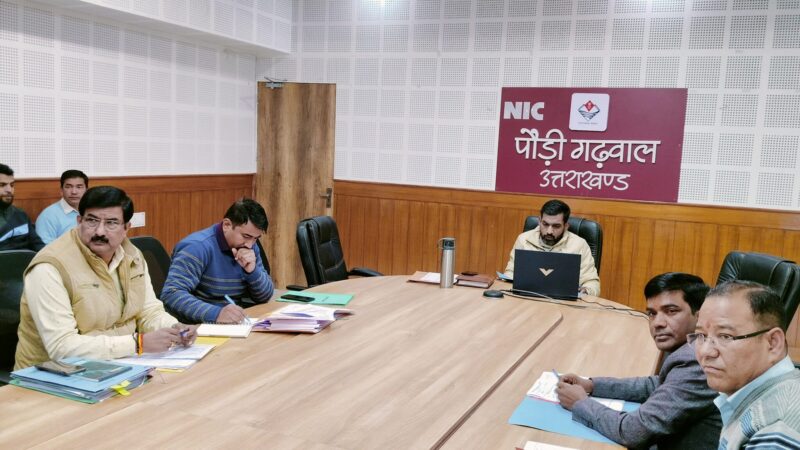 अवैध खनन पर रोक लगाने के लिए गंभीरता से करें कार्य – डीएम डॉ. आशीष चौहान