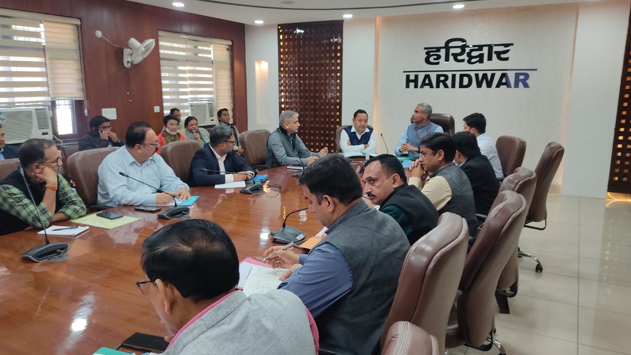 हरिद्वार : संयुक्त सचिव भारत सरकार डी. सेंथिल पांडियन की अध्यक्षता में जिले में आयोजित होने वाली विकसित भारत संकल्प यात्रा की तैयारियों के सम्बन्ध में बैठक आयोजित, दिए निर्देश