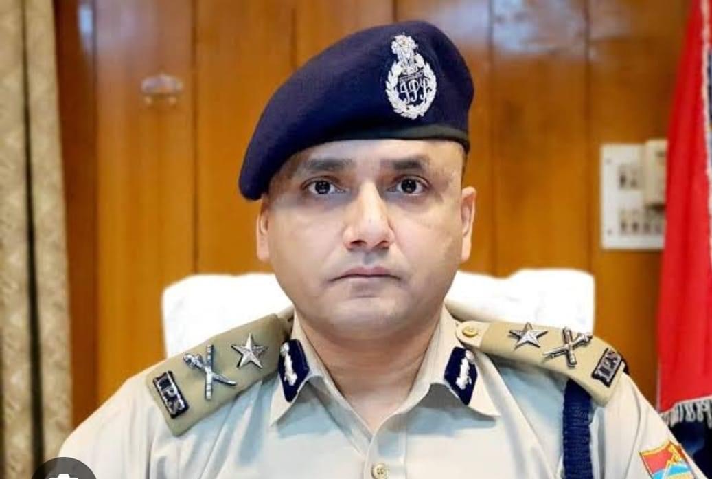 बड़ी खबर: उत्तराखंड पुलिस की कमान संभालेंगे IPS अभिनव कुमार, आदेश जारी।