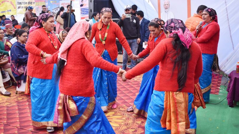 विकसित भारत संकल्प यात्रा के अन्तर्गत नगर पालिका परिषद गोपेश्वर में हुआ कार्यक्रम आयोजित