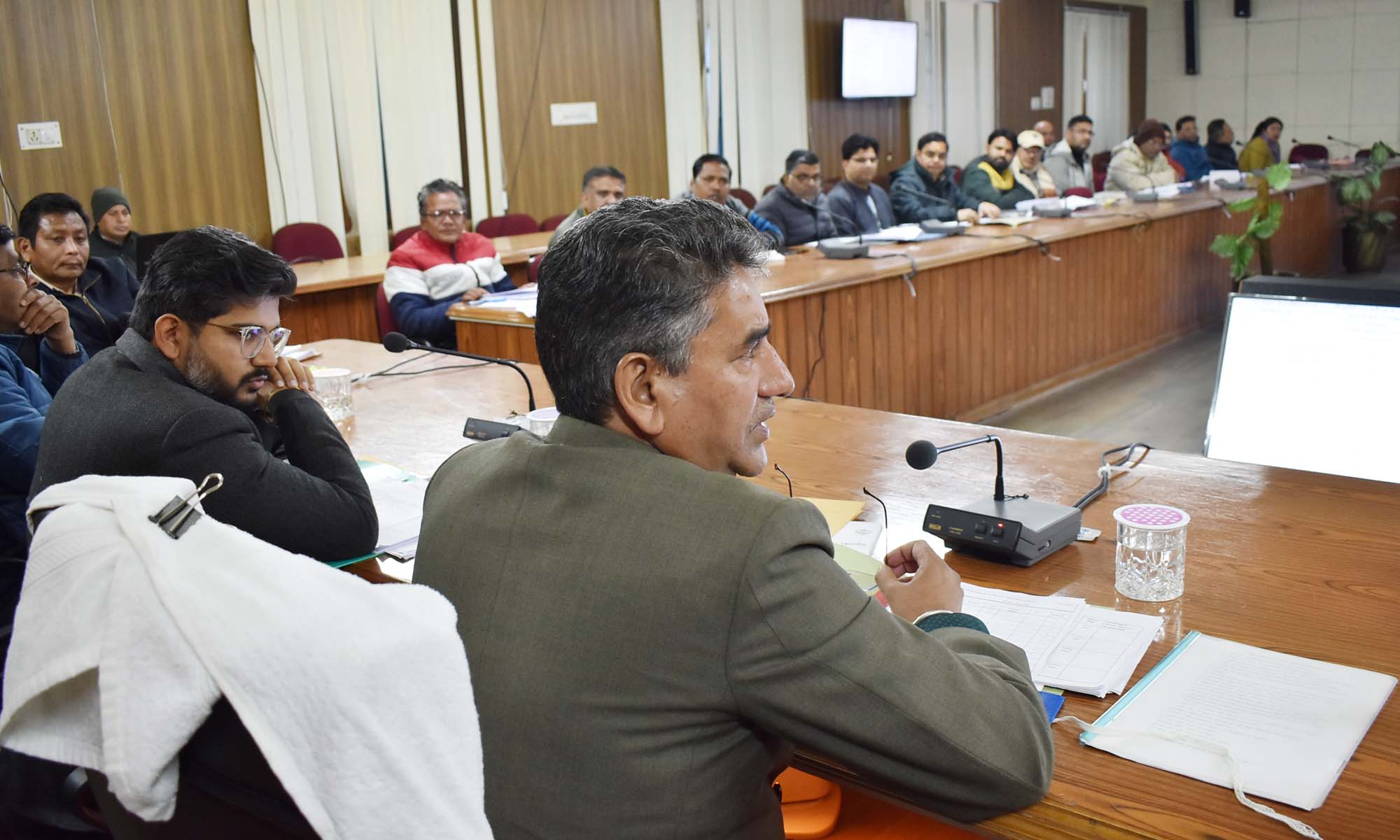 सचिव कार्यक्रम दीपक कुमार ने जनपद चमोली में विकास कार्यो की ली समीक्षा बैठक, जिले में वेडिंग डेस्टिनेशन्स तैयार करने और एडवेंचर टूरिज्म को बढ़ाने के दिए निर्देश