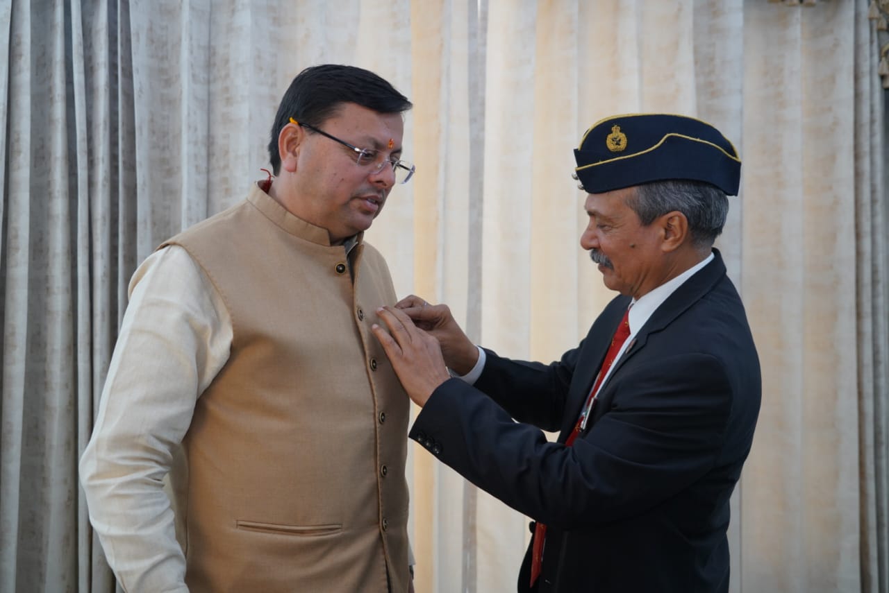 देश की रक्षा के लिए सदैव तत्पर रहने वाले अपने वीर सैनिकों पर हमें गर्व – मुख्यमंत्री पुष्कर सिंह धामी