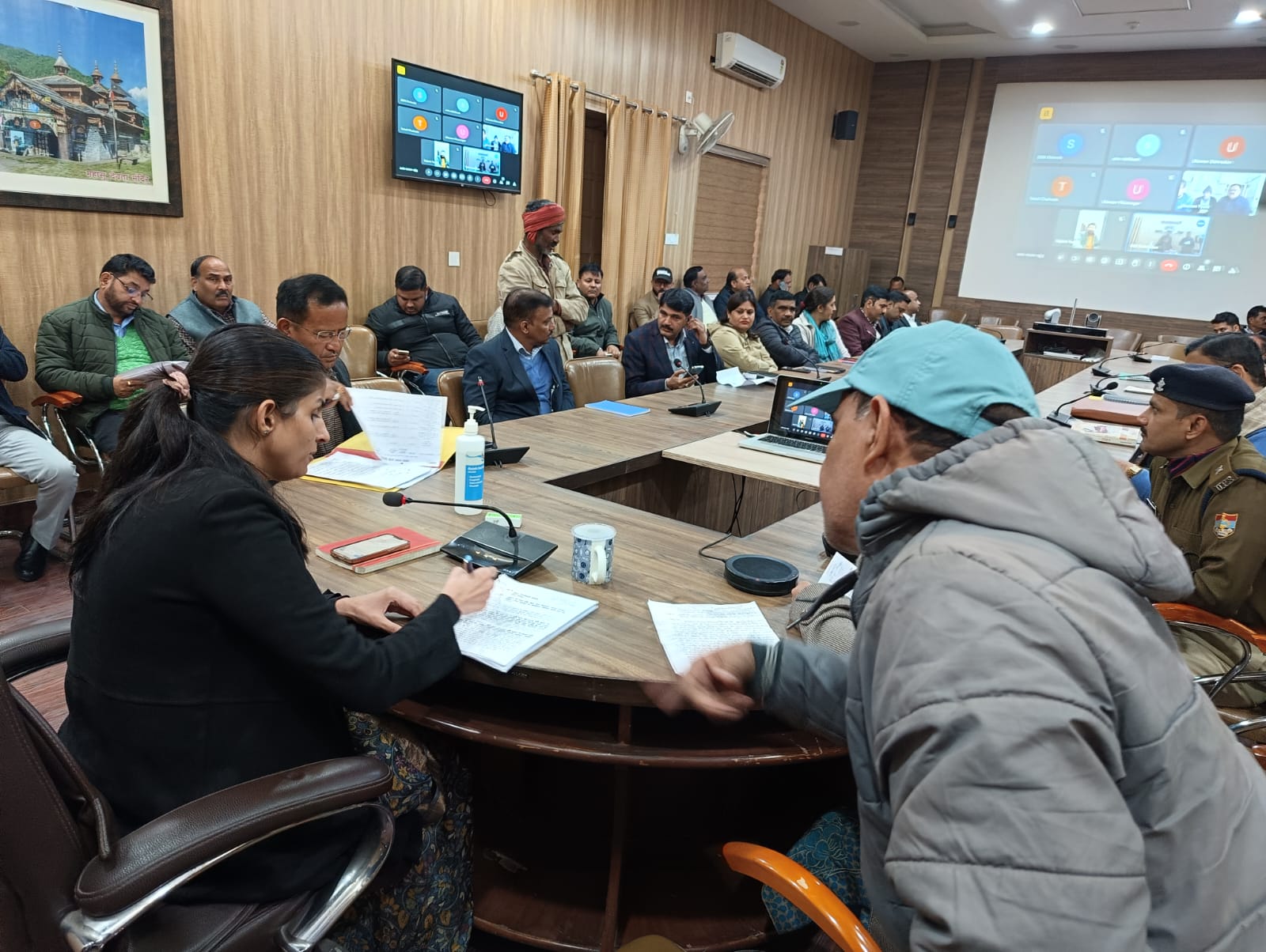 डीएम सोनिका ने सुनी जन समस्याएं, 86 शिकायतें हुई दर्ज, अधिकारियों को दिए आवश्यक दिशा निर्देश