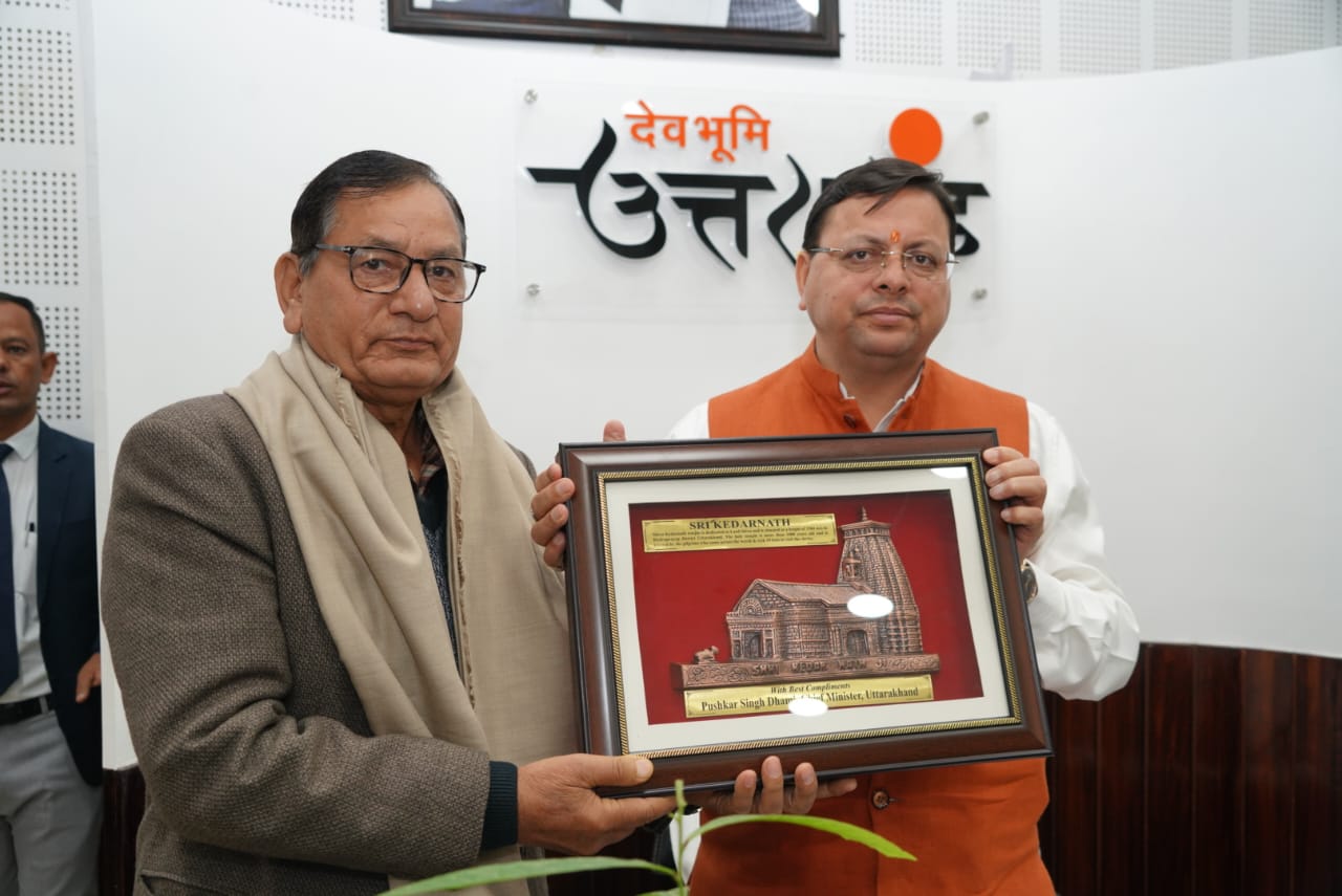 मुख्यमंत्री पुष्कर सिंह धामी ने किया स्वर्णिम अमृत संदेश यात्रा का शुभारम्भ, स्वर्णिम अमृत संदेश यात्रा से लोगों में पर्यावरण के प्रति जीवन शैली में बदलाव लाने की मिलेगी प्रेरणा