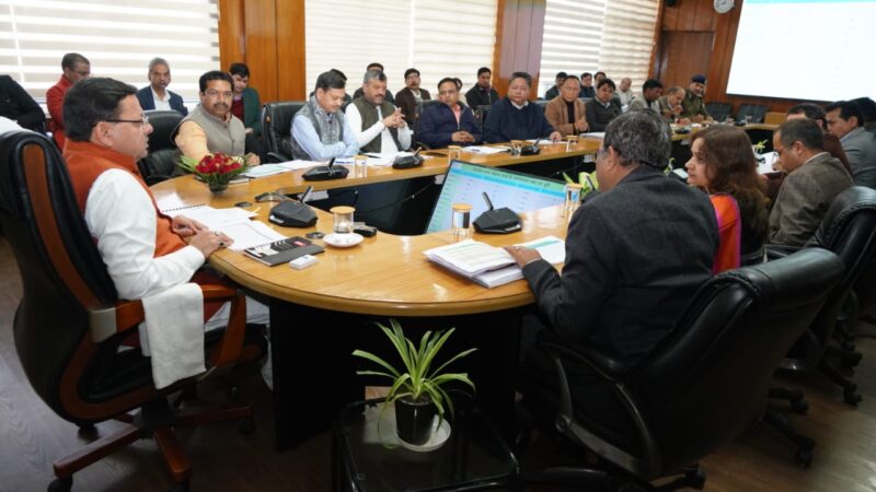 विकसित भारत संकल्प यात्रा अभियान को मिशन मोड में लें अधिकारी- मुख्यमंत्री पुष्कर सिंह धामी