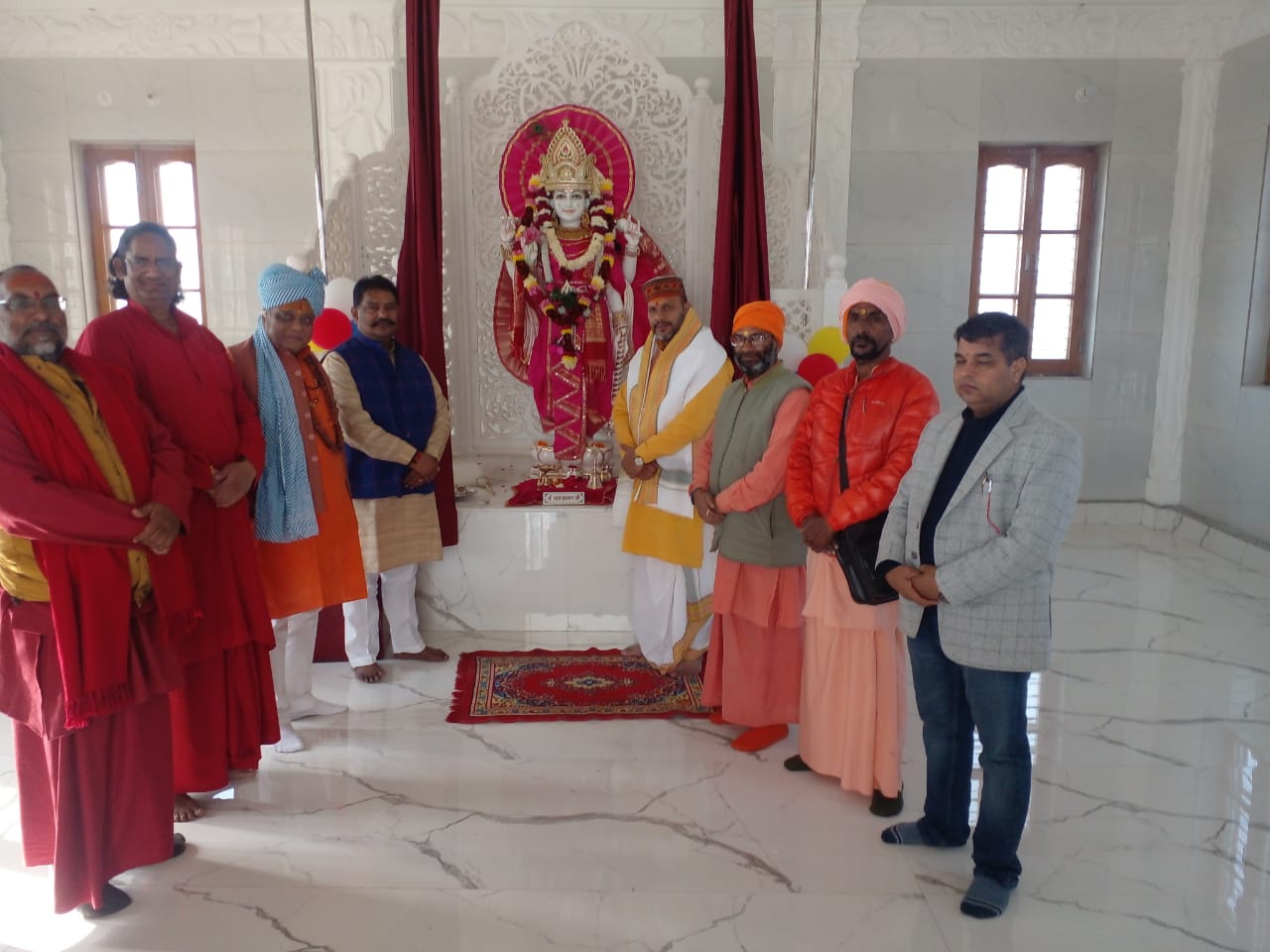 गुरुदेव अलवर वाले बाबा जी ने अपने तपोबल से किया भक्तों का कल्याण – श्री महंत श्यामसुंदर दास जी महाराज