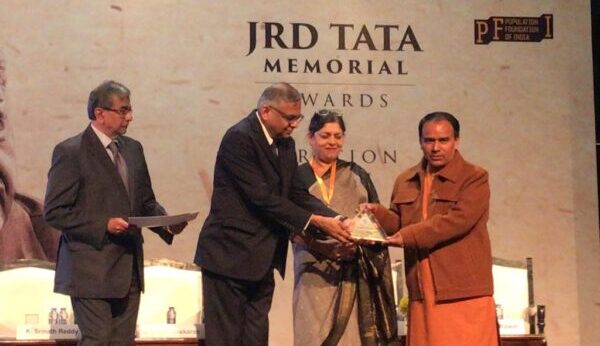 स्वास्थ्य मंत्री डॉ. धन सिंह रावत ने ग्रहण किया टाटा मेमोरियल अवार्ड, कहा विभागीय कार्मिकों का बढ़ेगा मनोबल, नई ऊर्जा का होगा संचार